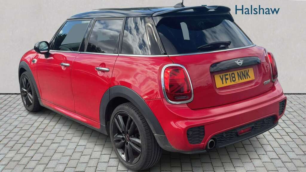 Mini Hatch 1.5 Cooper II 2018 YF18NNK Red #5