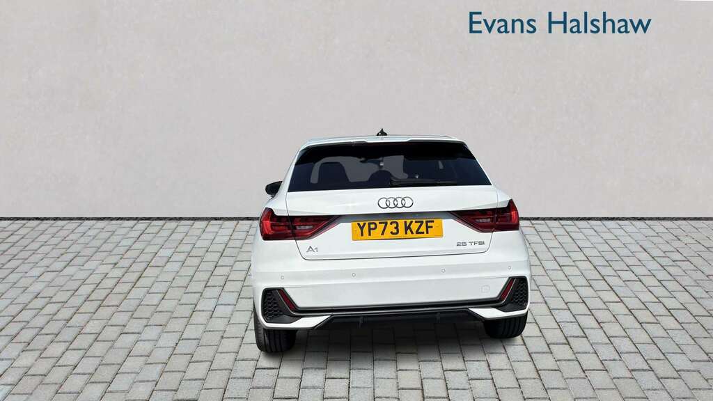 Audi A1 25 Tfsi S Line S Tronic 2024 YP73KZF White #5