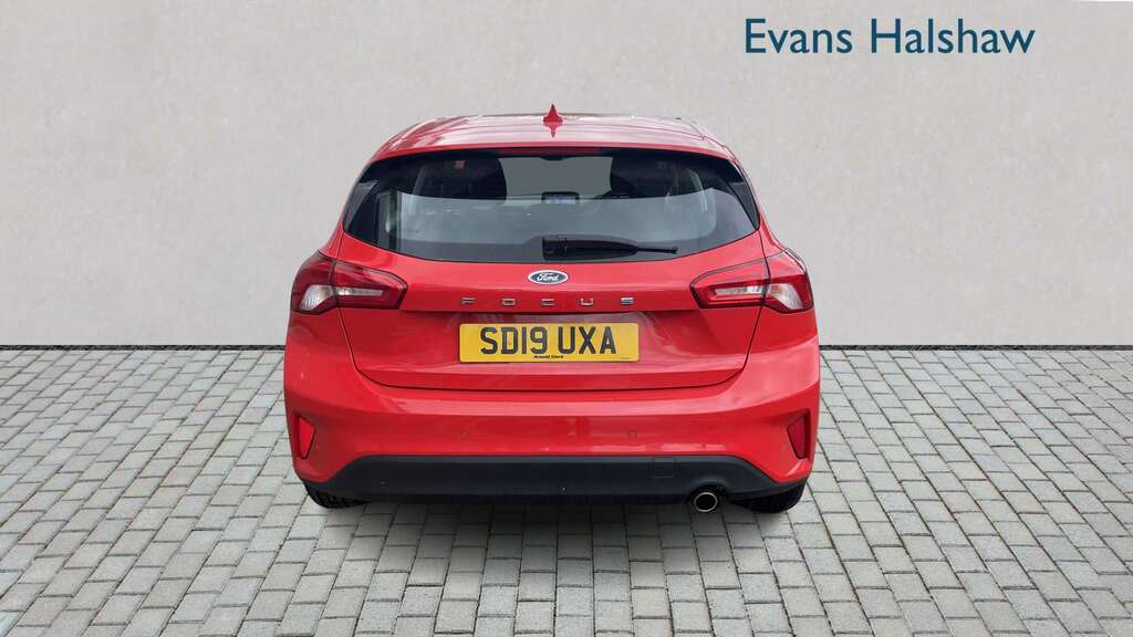 Ford Focus 1.0 Ecoboost 125 Zetec 2019 SD19UXA Red #2
