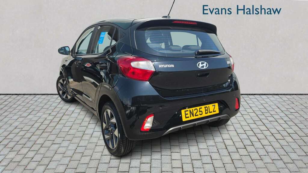 Hyundai I10 1.0 63 Advance Nav 2025 EN25BLZ Black #2