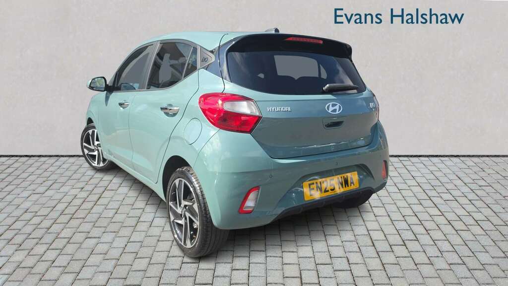 Hyundai I10 1.2 79 Premium Nav 2025 EN25NWA Green #2