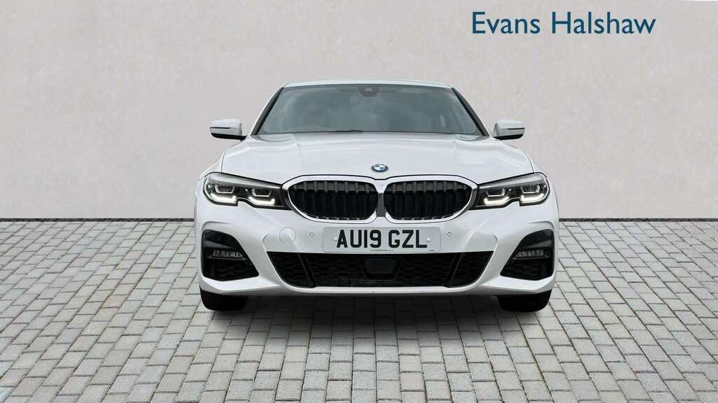 BMW 3 Series 320D M Sport Step 2019 AU19GZL White #3