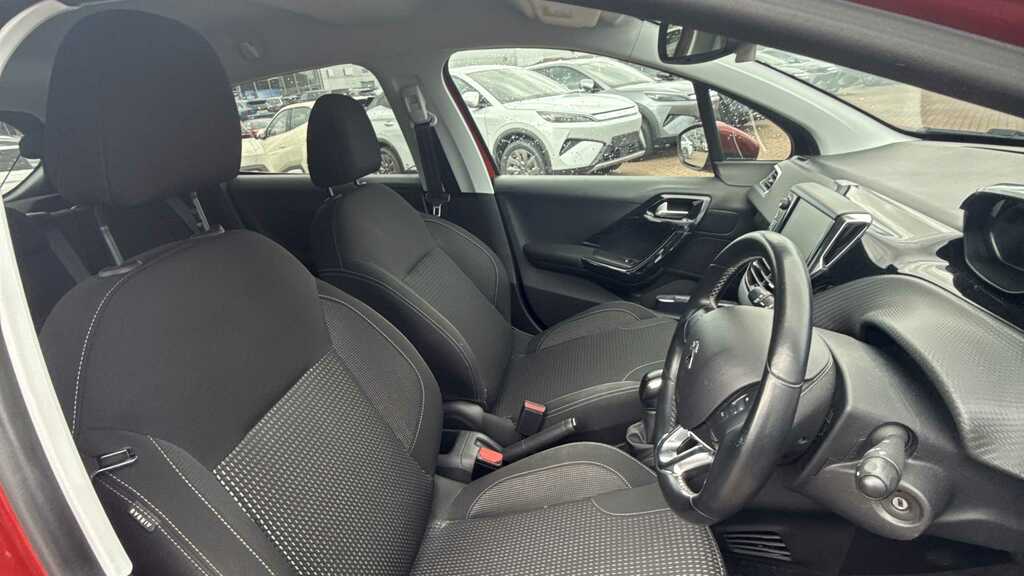 Peugeot 208 1.2 Puretech 110 Gt Line Grey #2