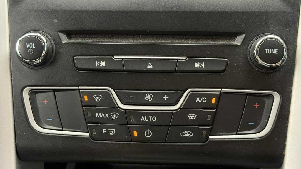 Ford Mondeo 2.0 Tivct Titanium Edition Cvt 6Spd Euro 6 Ss 4 #17