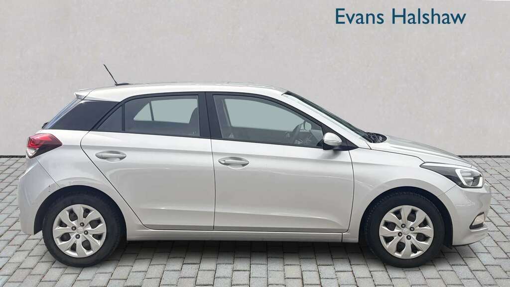 Hyundai I20 1.2 S Air 2018 ET18NBJ Silver #3