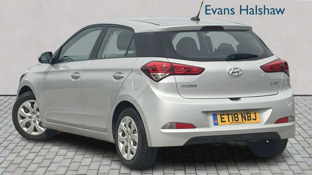 Hyundai I20 1.2 S Air 2018 ET18NBJ Silver #2
