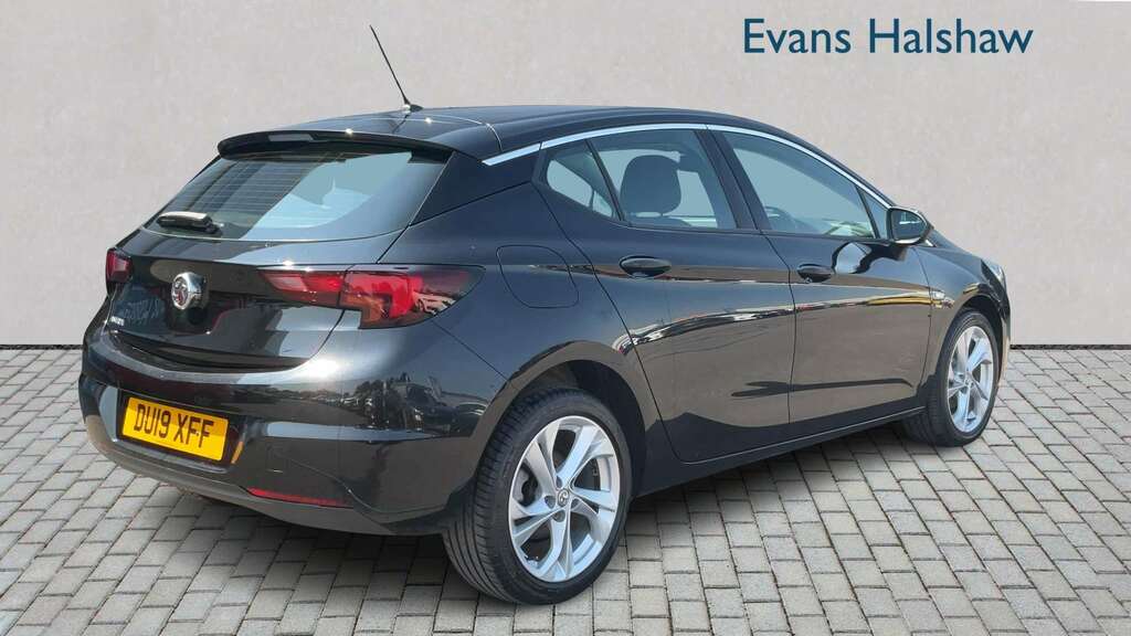 Vauxhall Astra 1.4T 16V 150 Sri 2019 DU19XFF Black #2