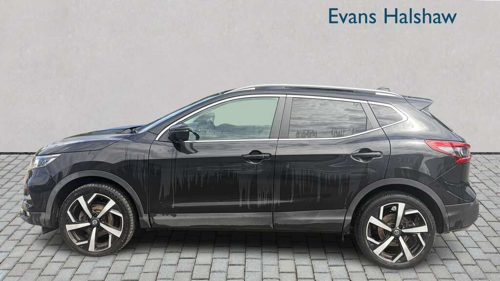 Nissan Qashqai  Black #4