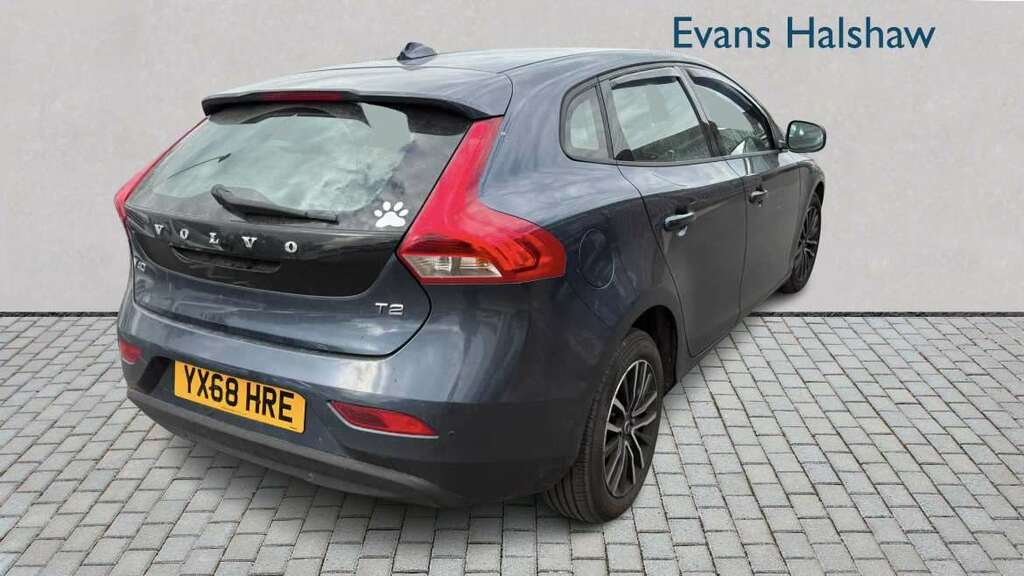 Volvo V40 T2 122 Momentum 2018 Blue #6