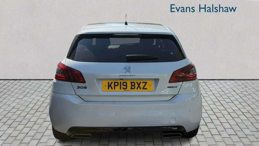 Peugeot 308 1.5 Bluehdi 130 Gt Line 2019 White #3