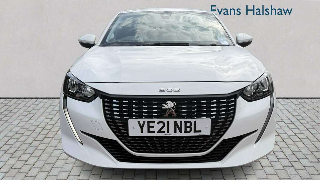Peugeot 208 1.2 Puretech 100 Allure Premium 2021 White #4