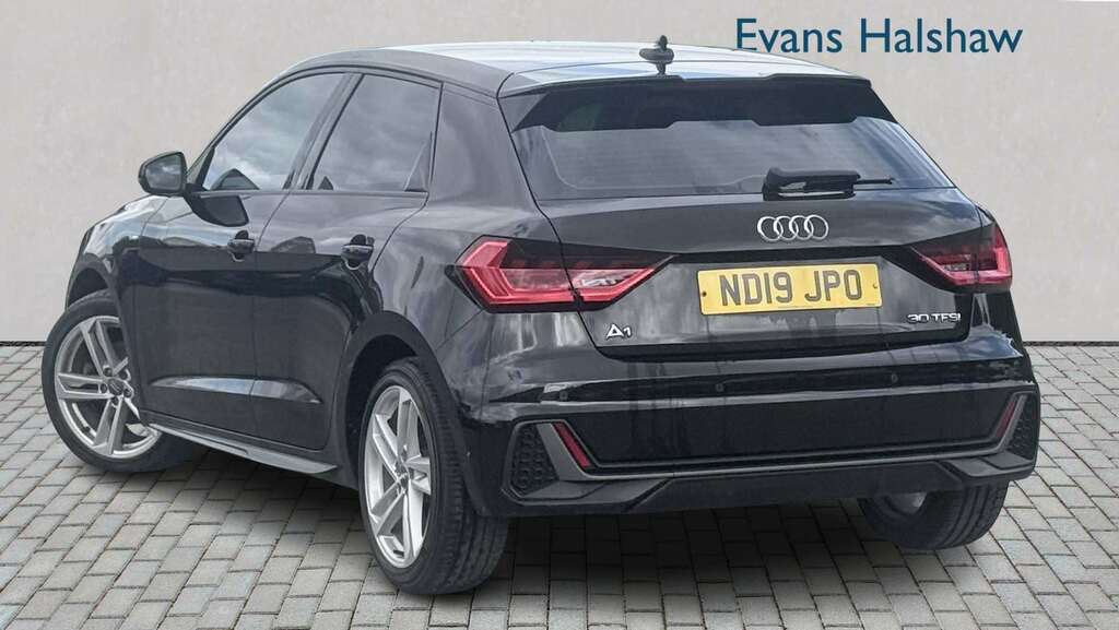 Audi A1 Audi Sportback 30 Tfsi Sport S Tronic Black #2