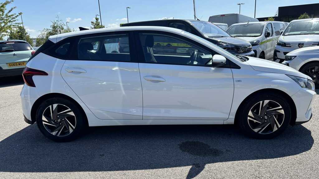 Hyundai I20 1.0T Gdi 48V Mhd Se Connect 2021 YA21UTE White #5