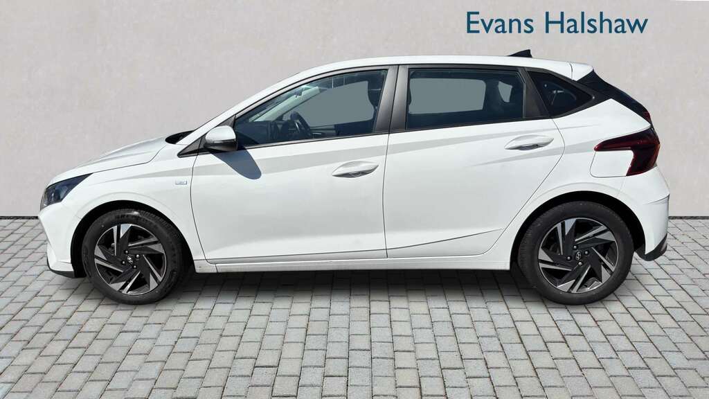 Hyundai I20 1.0T Gdi 48V Mhd Se Connect 2021 YA21UTE White #2