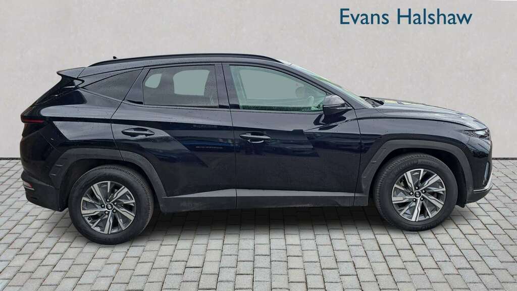 Hyundai Tucson 1.6 Tgdi Se Connect 2Wd 2022 NV22KHK Black #3