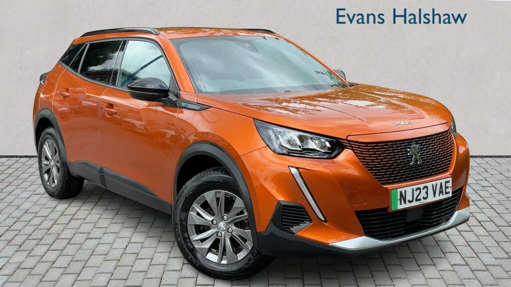 Peugeot e-2008 100Kw Active Premium 50Kwh 2023 Orange