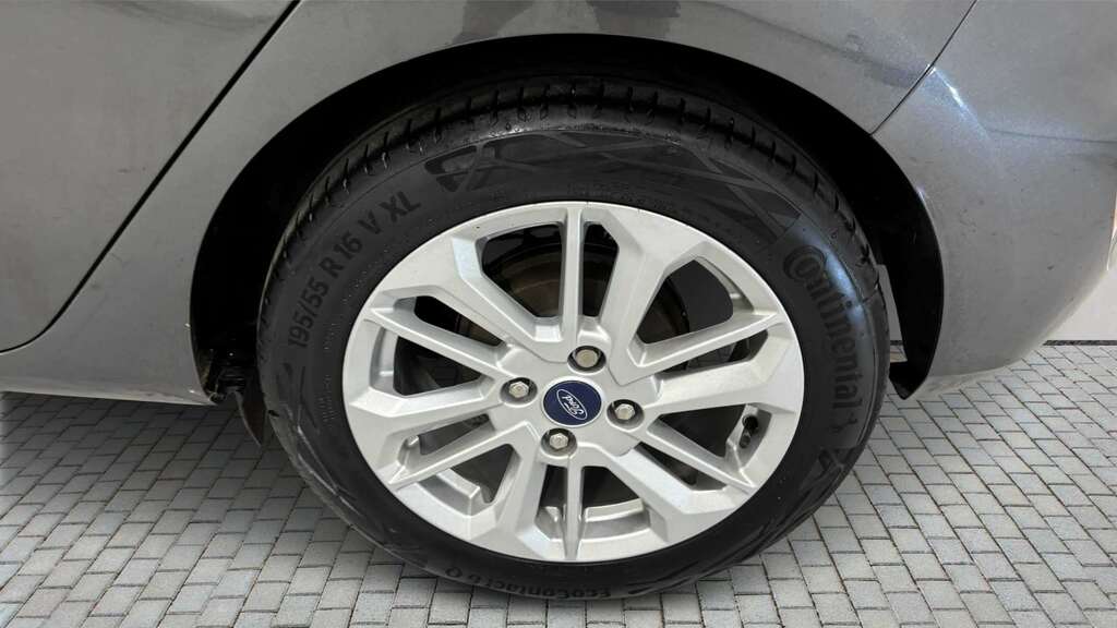 Ford Fiesta 1.0 Ecoboost Hybrid Mhev 125 Titanium 2023 BT73LXR Grey #5