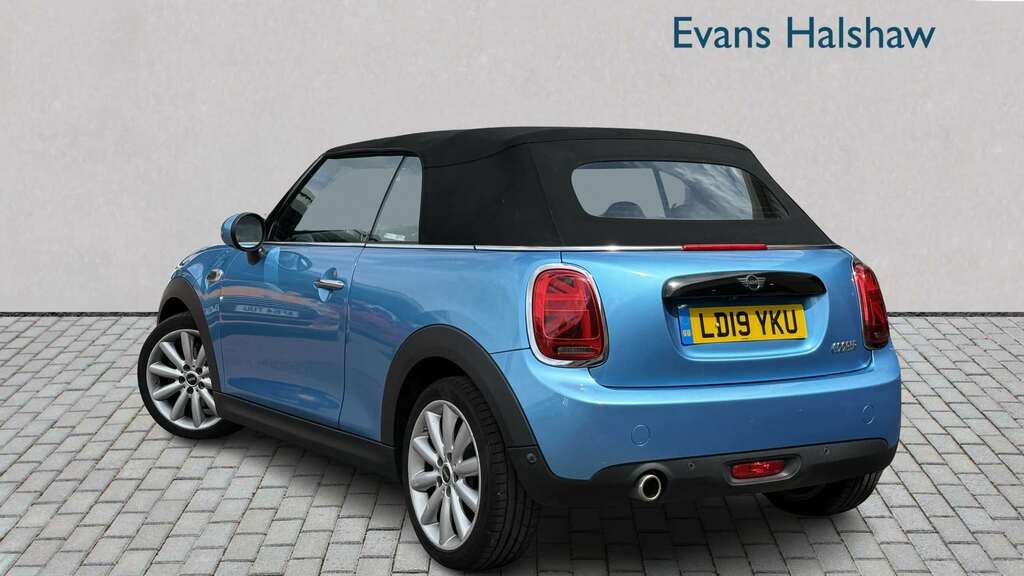 Mini Convertible 1.5 Cooper Classic II 2019 Blue #2