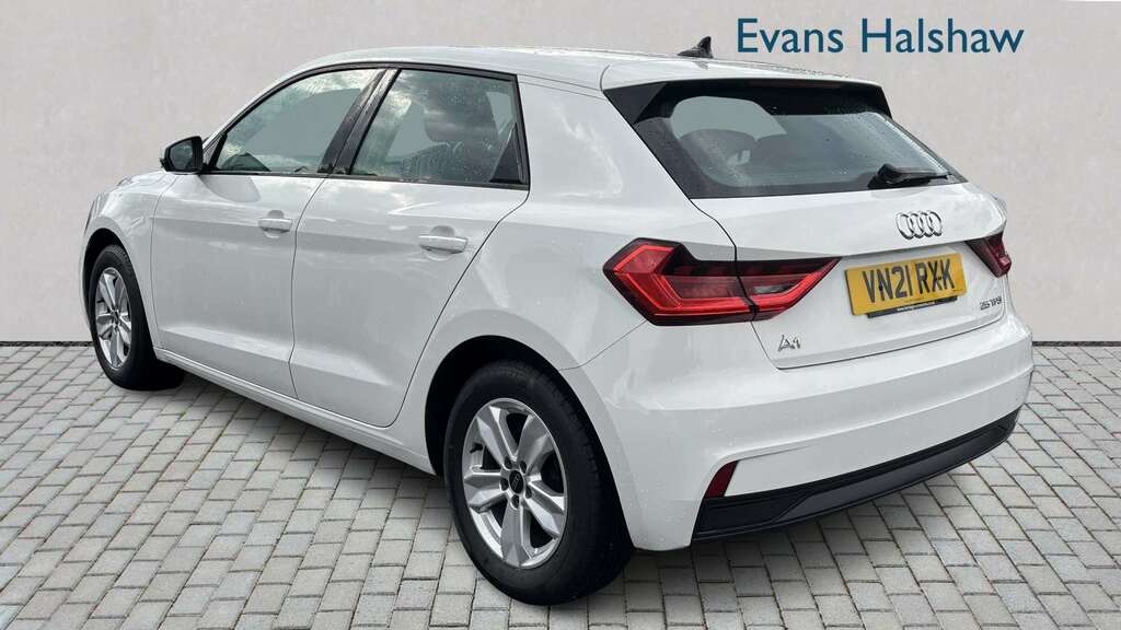 Audi A1 25 Tfsi Technik 2021 VN21RXK White #2