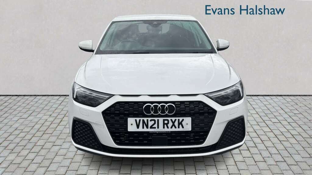 Audi A1 25 Tfsi Technik 2021 VN21RXK White #3