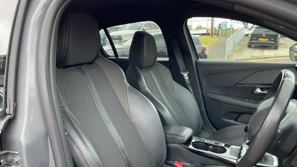 Peugeot 208 1.2 Puretech 100 Gt 2024 GF74ZZX Grey #5