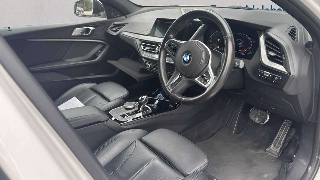 BMW 1 Series 118I 1.5 Sport Navservotronic Grey #4
