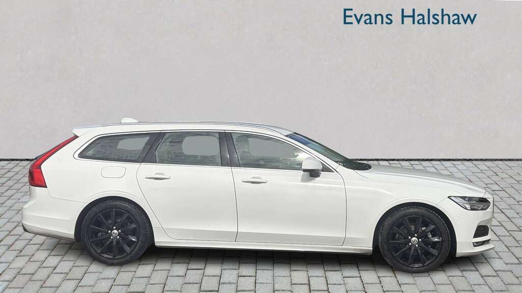 Volvo V90 2.0 T4 Momentum Plus Geartronic 2020 White #4