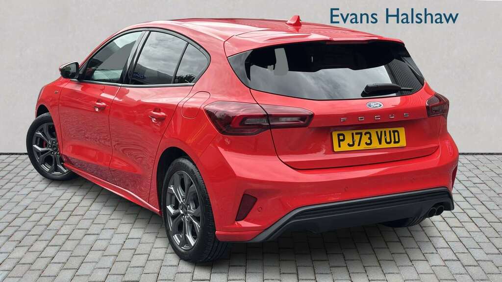 Ford Focus 1.0 Ecoboost St-line 2024 PJ73VUD Red #3