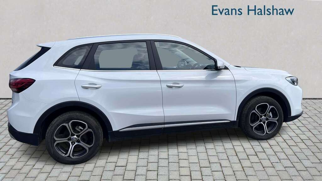 MG ZS 1.5 Hybrid Se 2025 White #5