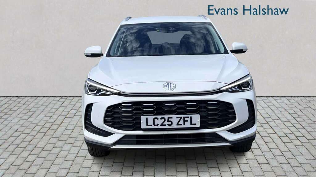 MG ZS 1.5 Hybrid Se 2025 White #3