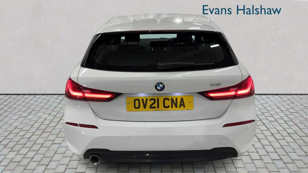 BMW 1 Series 118I 136 Sport Step 2021 OV21CNA White #3