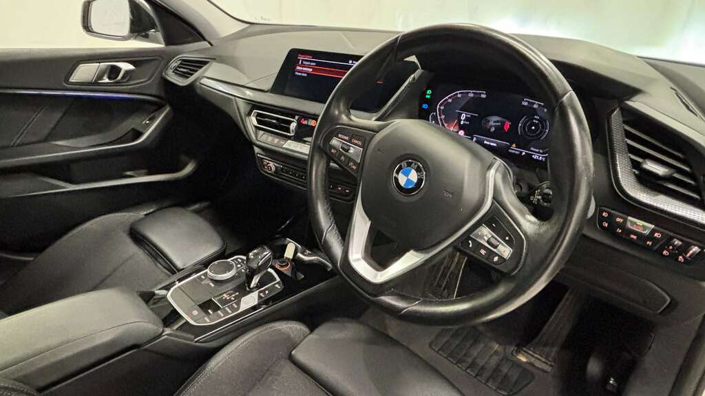 BMW 1 Series 118I 136 Sport Step 2021 OV21CNA White #6