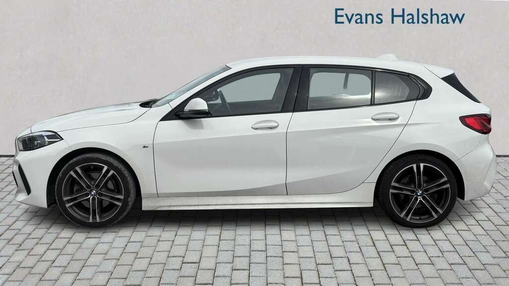 BMW 1 Series 118I M Sport Black #4