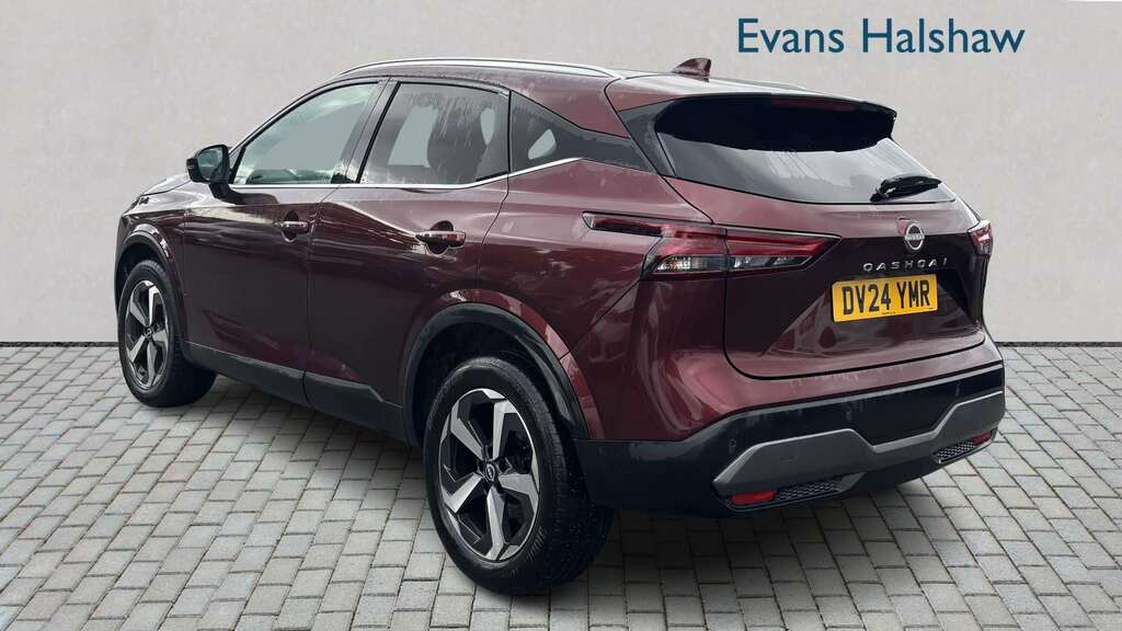 Nissan Qashqai 1.3 Dig-t Mh 158 N-connecta Xtronic 2024 DV24YMR Red #2