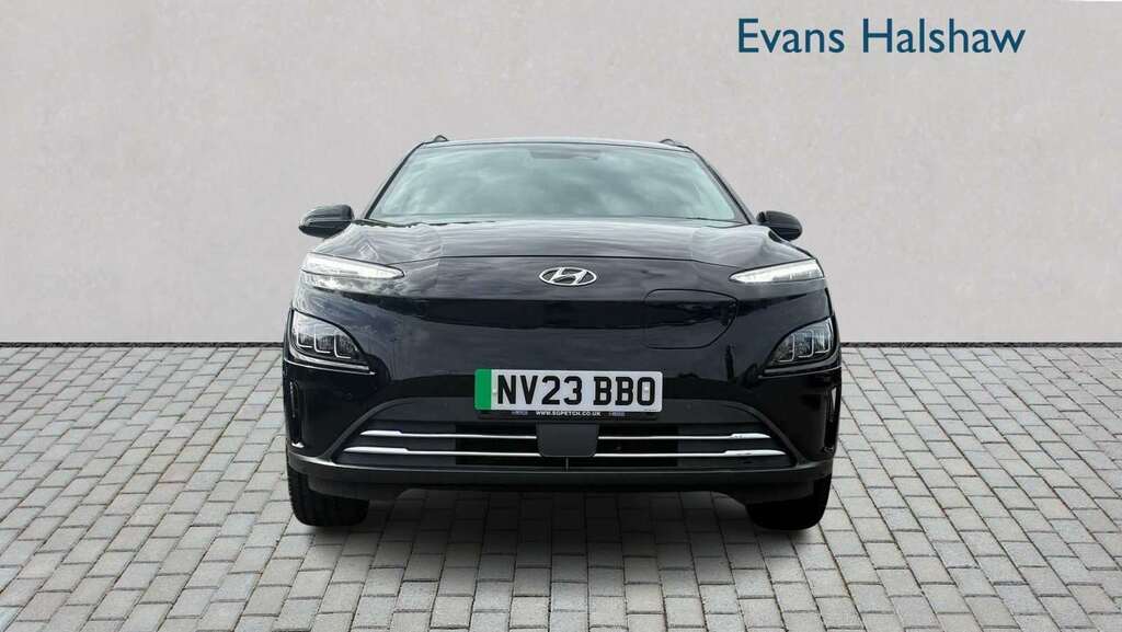 Hyundai Kona 150Kw Premium 64Kwh 2023 Black #3