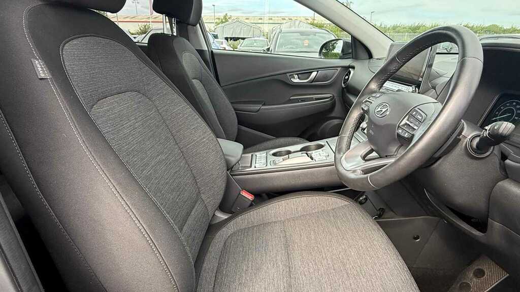 Hyundai Kona 1.0T Advance 2023 Green #8