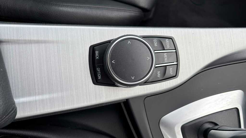 BMW 4 Series 420D 190 M Sport Professional Media Black #16