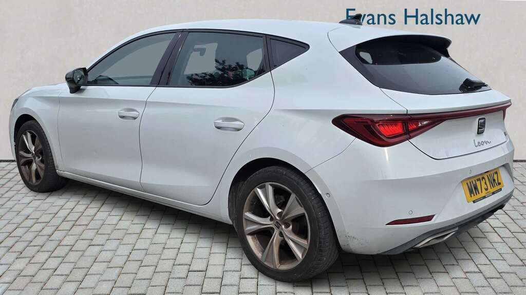 Seat Leon 1.0 Etsi Fr Dsg 2023 White #4