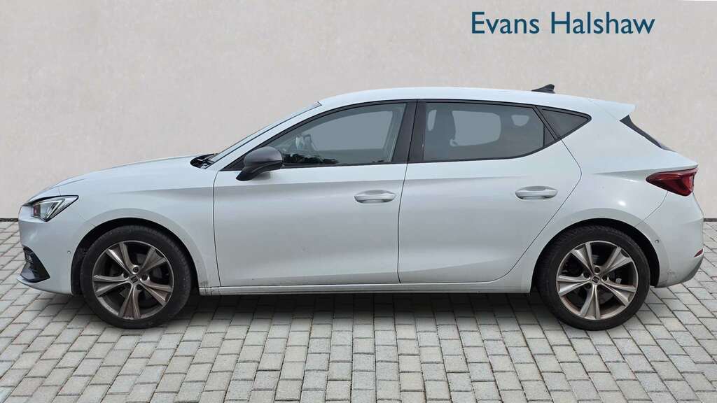 Seat Leon 1.0 Etsi Fr Dsg 2023 White #3