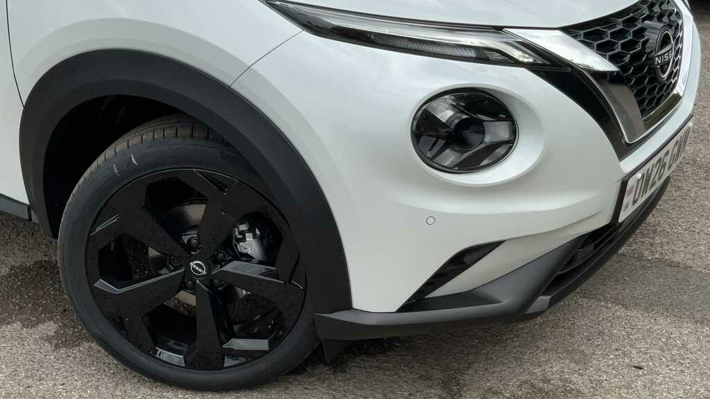 Nissan Juke N-connecta Suv Blue #20