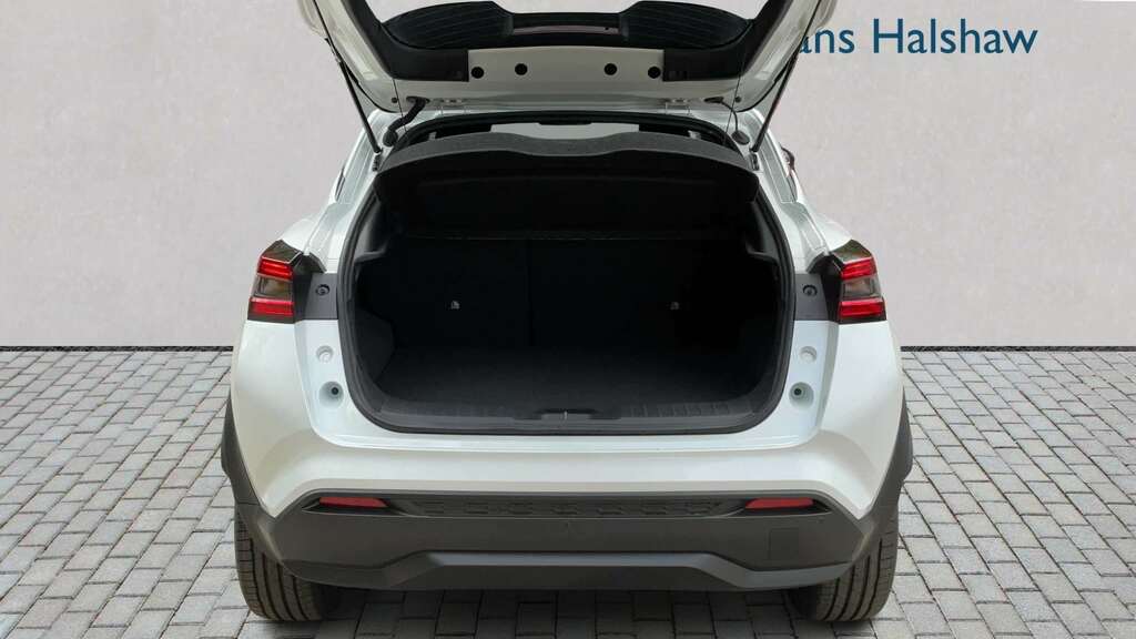 Nissan Juke N-connecta Suv Blue #7
