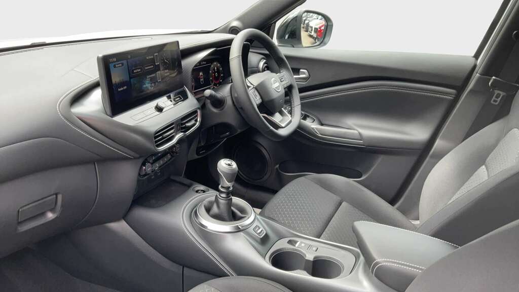 Nissan Juke N-connecta Suv Blue #13