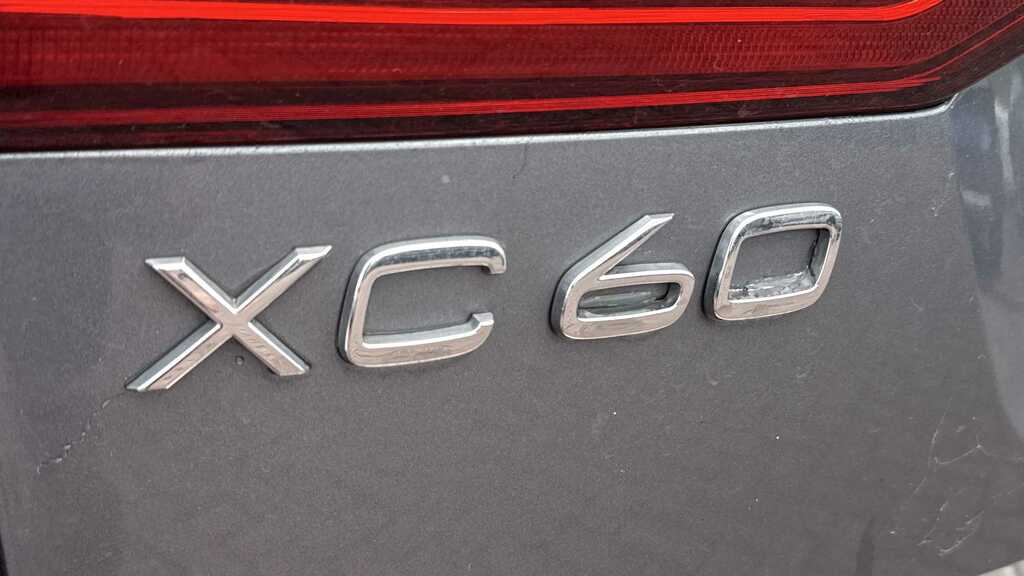 Volvo XC60 2.0 D4 Momentum Awd Geartronic Black #7