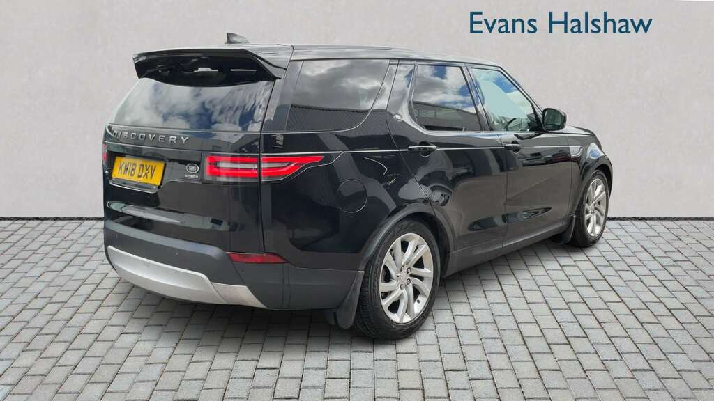 Land Rover Discovery 3.0 Td6 Hse 2018 Black #2