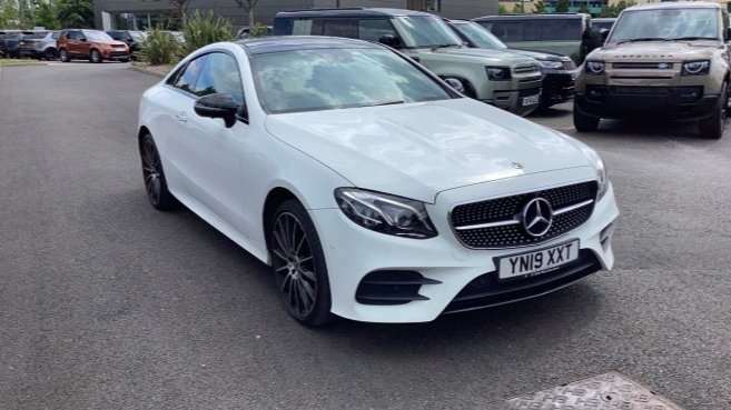 Mercedes-Benz E Class E220d 4Matic Amg Line 9G-tronic 2019 White