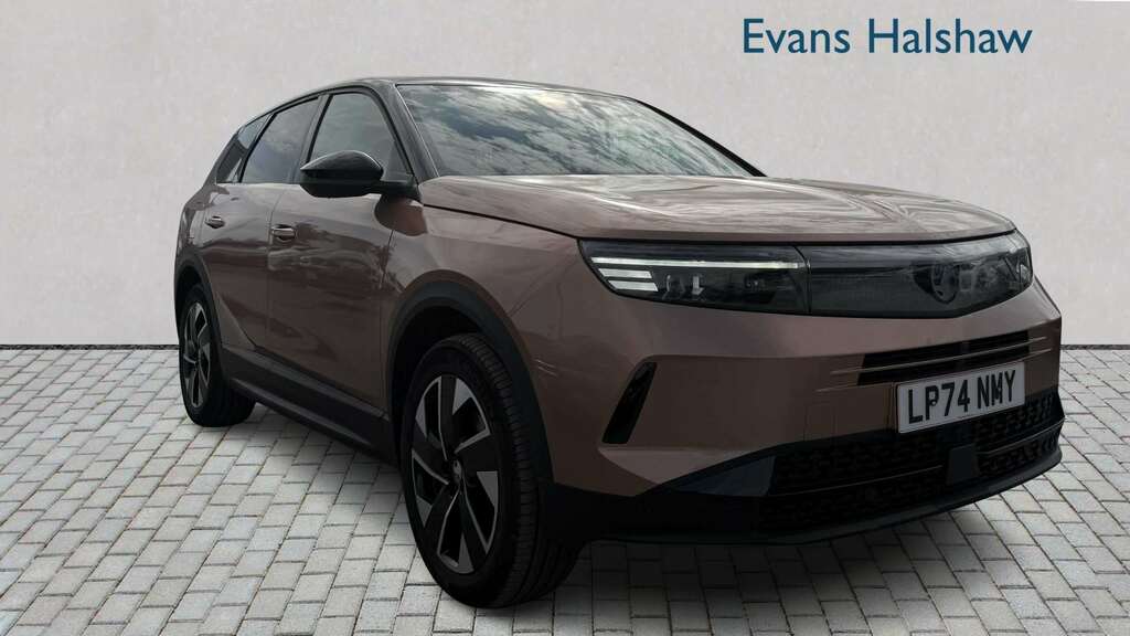 Vauxhall Grandland 1.2 Hybrid 136 Ultimate E-dct6 Pan Roof 20 Brown