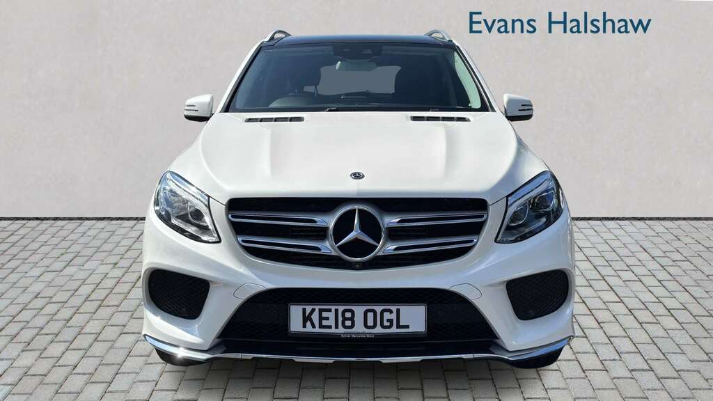 Mercedes-Benz GLE Class 350D 4Matic Amg Line Prem Plus 9G-tronic 2018 White #4