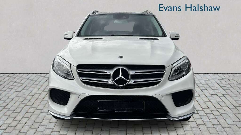 Mercedes-Benz GLE Class 350D 4Matic Amg Line Prem Plus 9G-tronic 2018 White #4