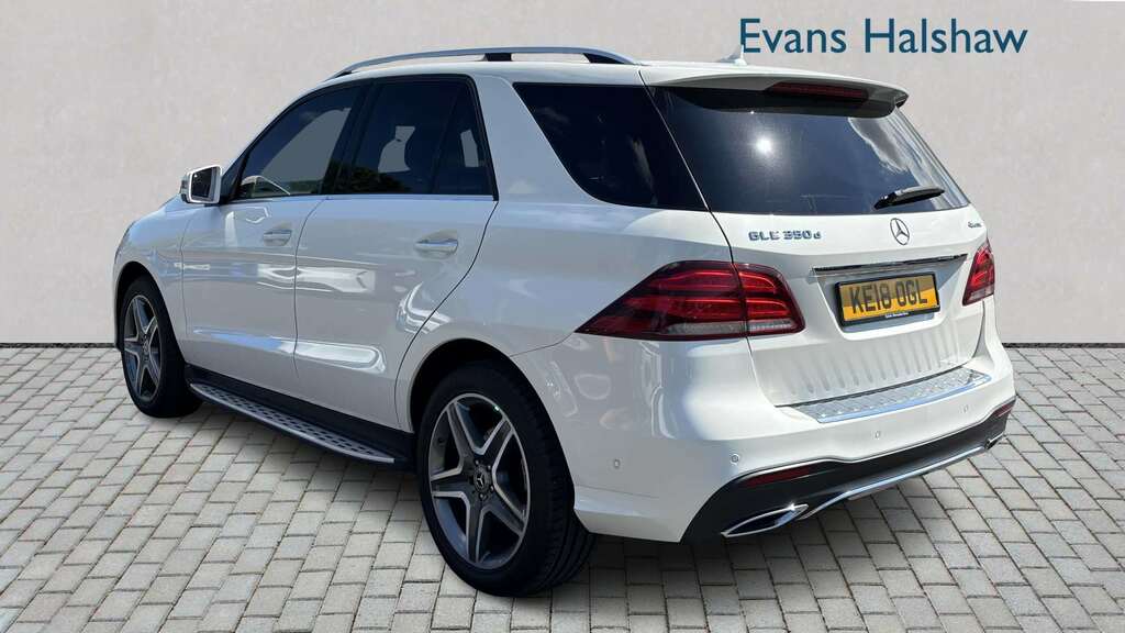 Mercedes-Benz GLE Class 350D 4Matic Amg Line Prem Plus 9G-tronic 2018 White #2