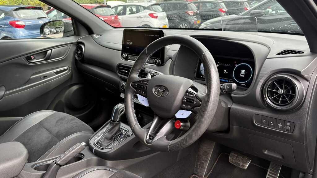 Hyundai Kona 1.6 Gdi Hybrid Ultimate Dct Hatchback Red #8
